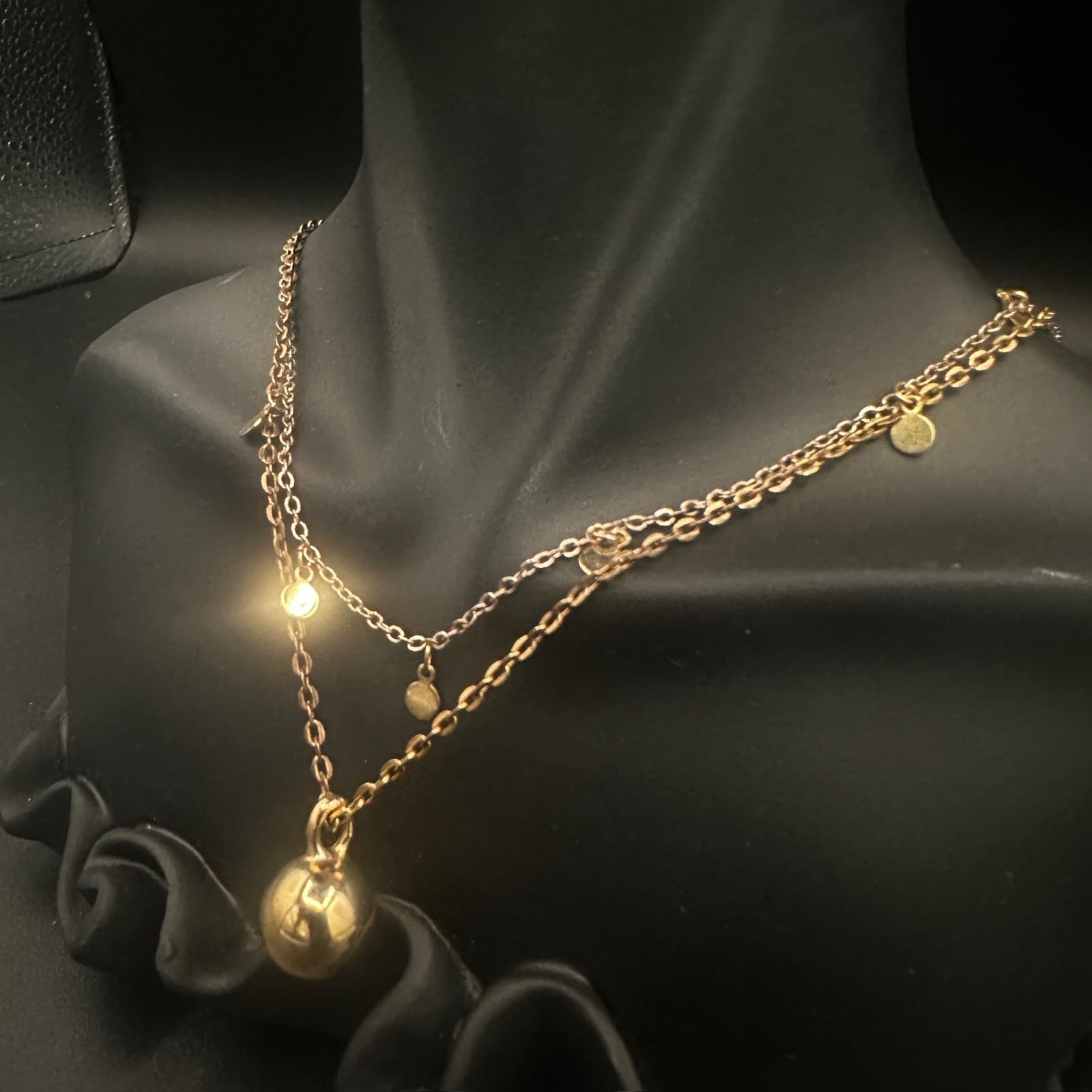 Vintage Delicate Gold-Tone Layered Necklace w/ Disc Charms & Drop Pendant - Thumbnail 6