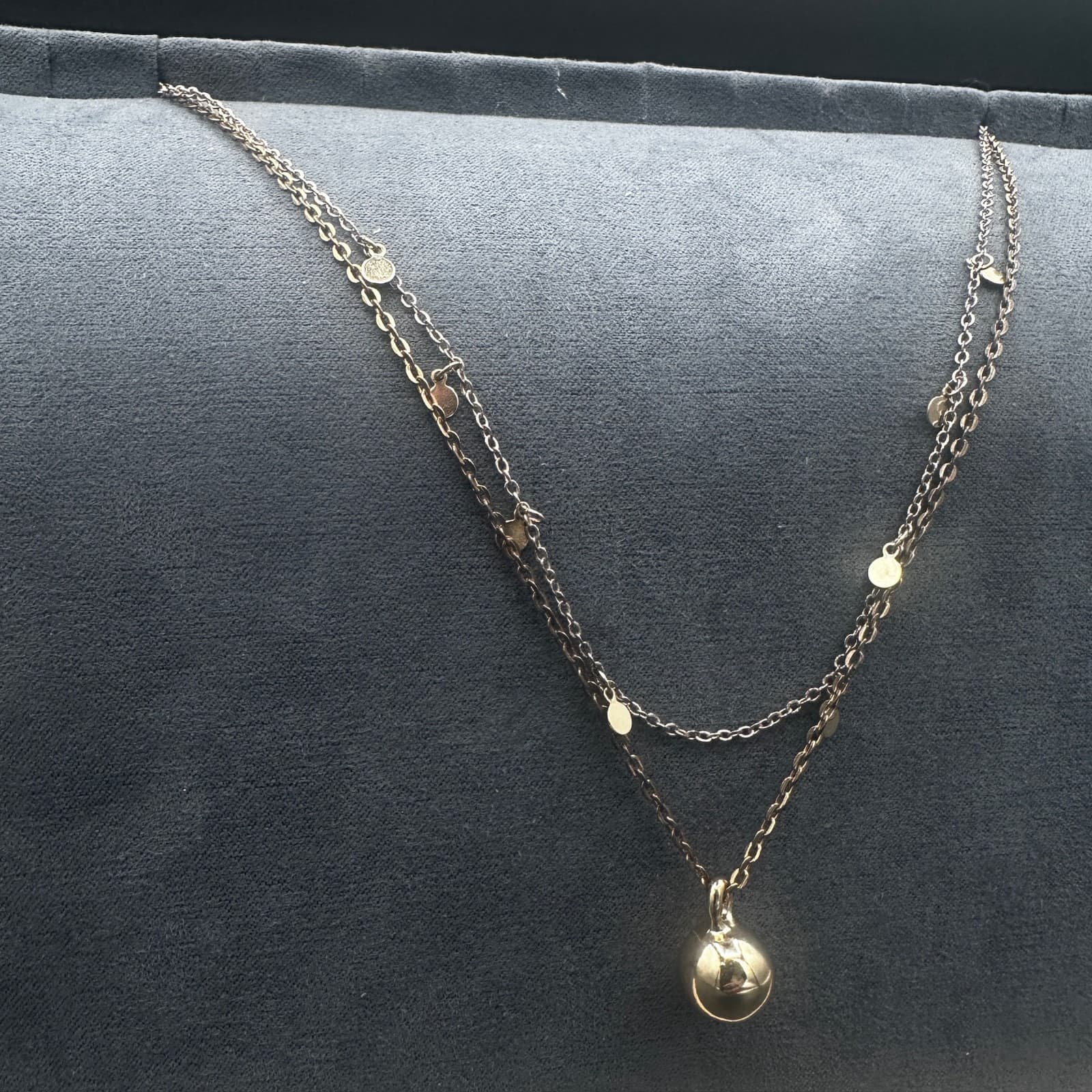 Vintage Delicate Gold-Tone Layered Necklace w/ Disc Charms & Drop Pendant - Thumbnail 4