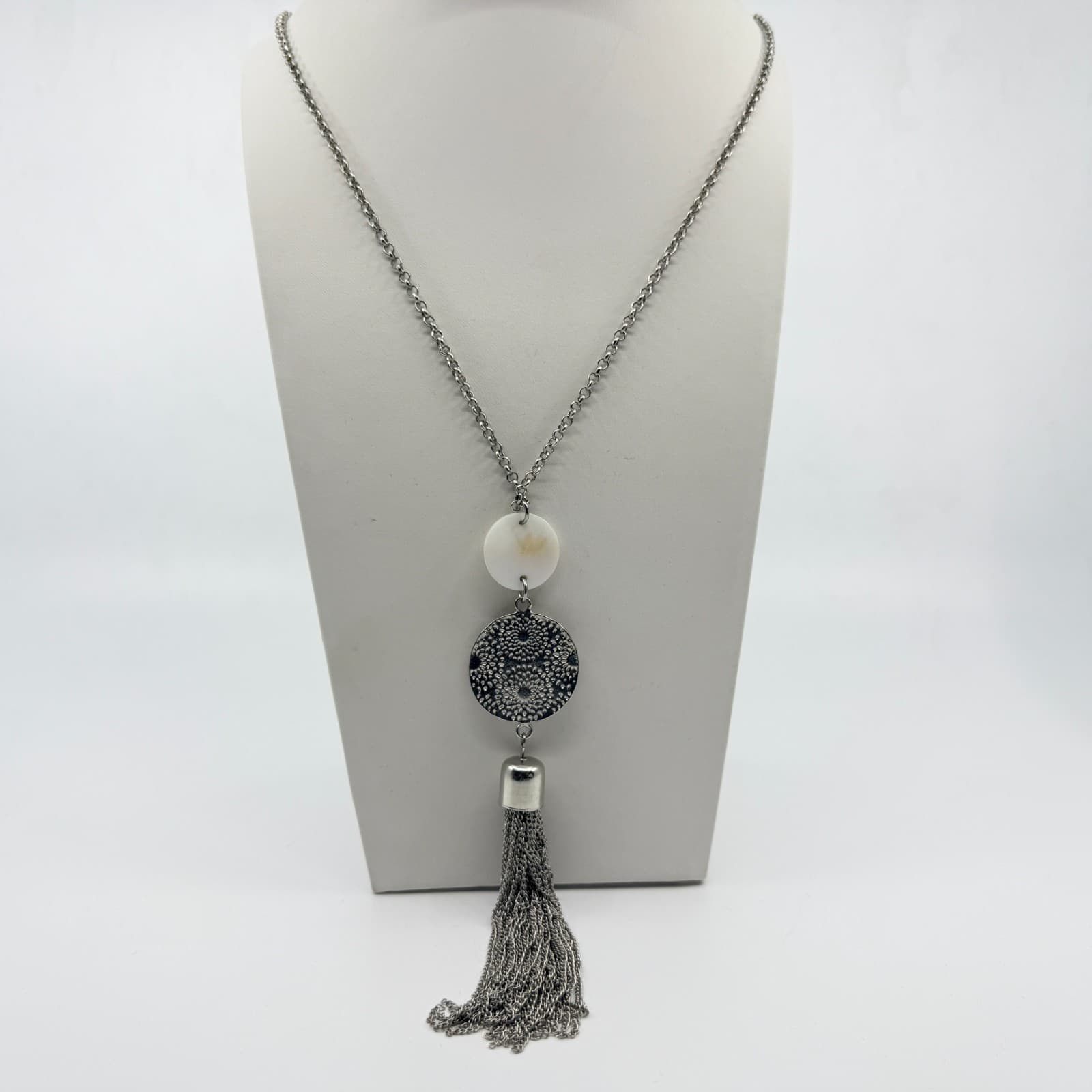 Vintage Y2K Silver Tone Long Chain Tassel Necklace White Faux Shell Boho Disc - Thumbnail 5