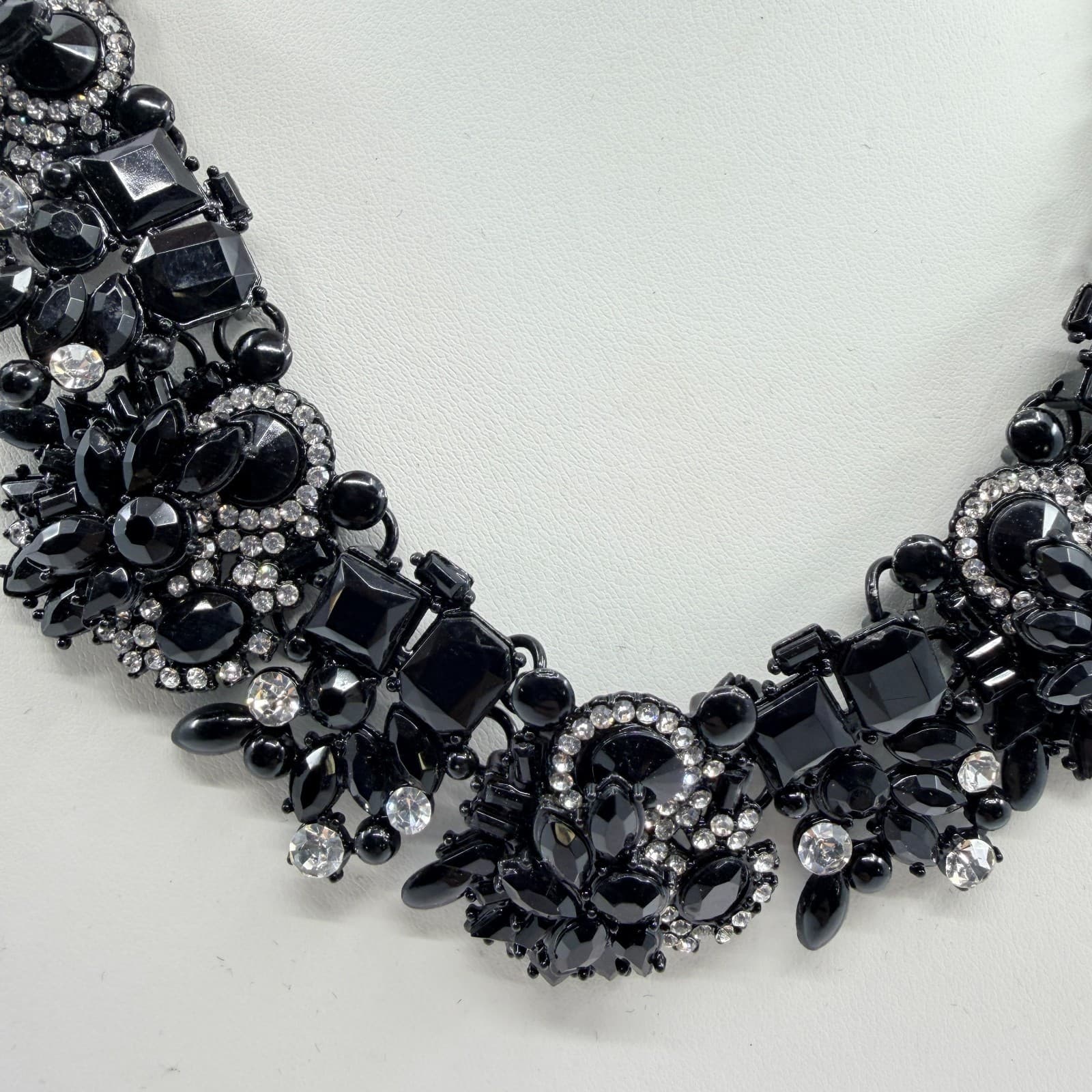 VTG Y2K Black Rhinestone Bib Statement Necklace Chunky Crystal Collar Lobster - Thumbnail 2