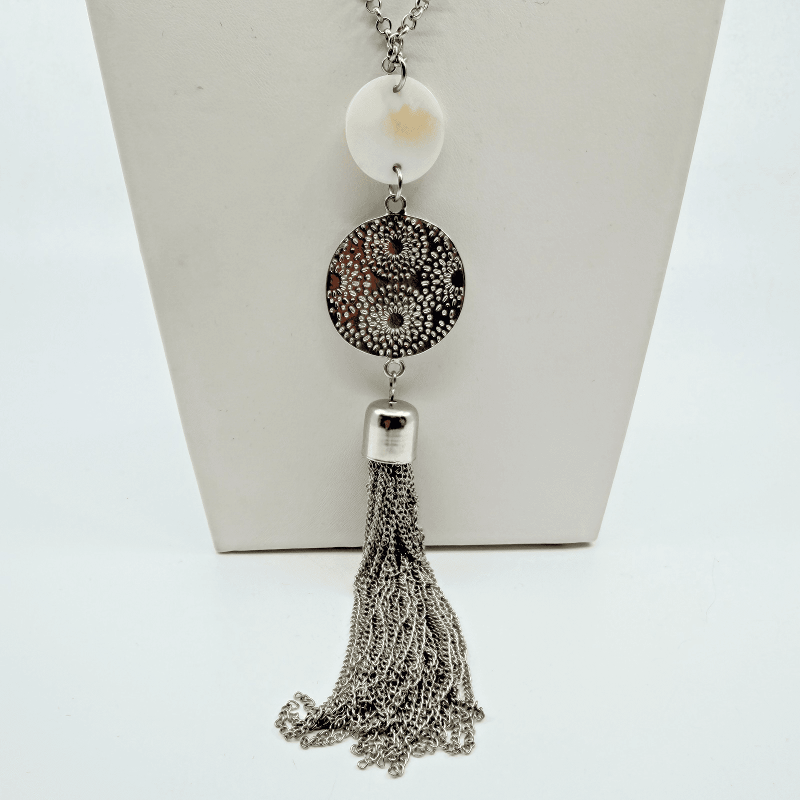 Vintage Y2K Silver Tone Long Chain Tassel Necklace White Faux Shell Boho Disc