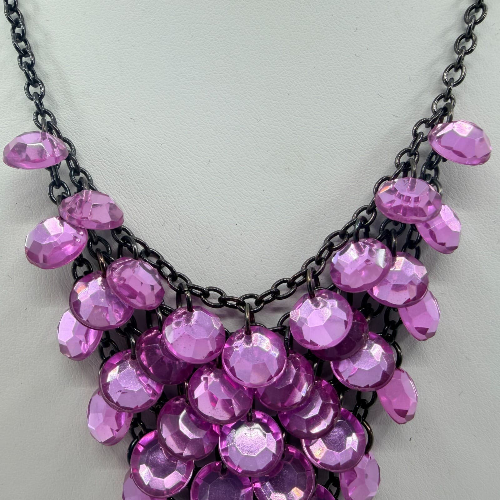 Vintage Gunmetal Tone Purple Faceted Bead Bib Necklace Statement Cluster Retro - Thumbnail 4