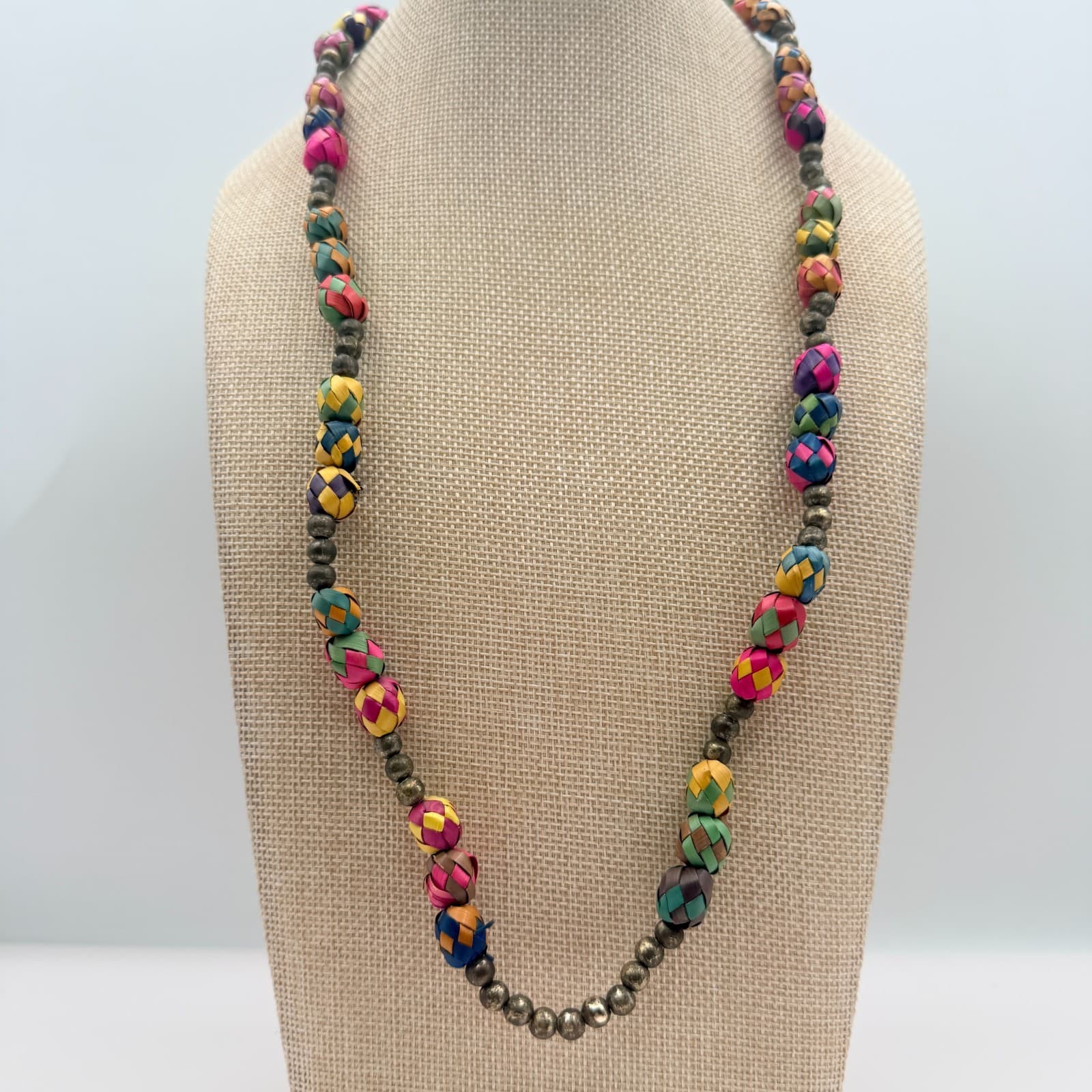 Vintage 90s Beaded Necklace Statement Boho Women's Classic Fashion Jewelry