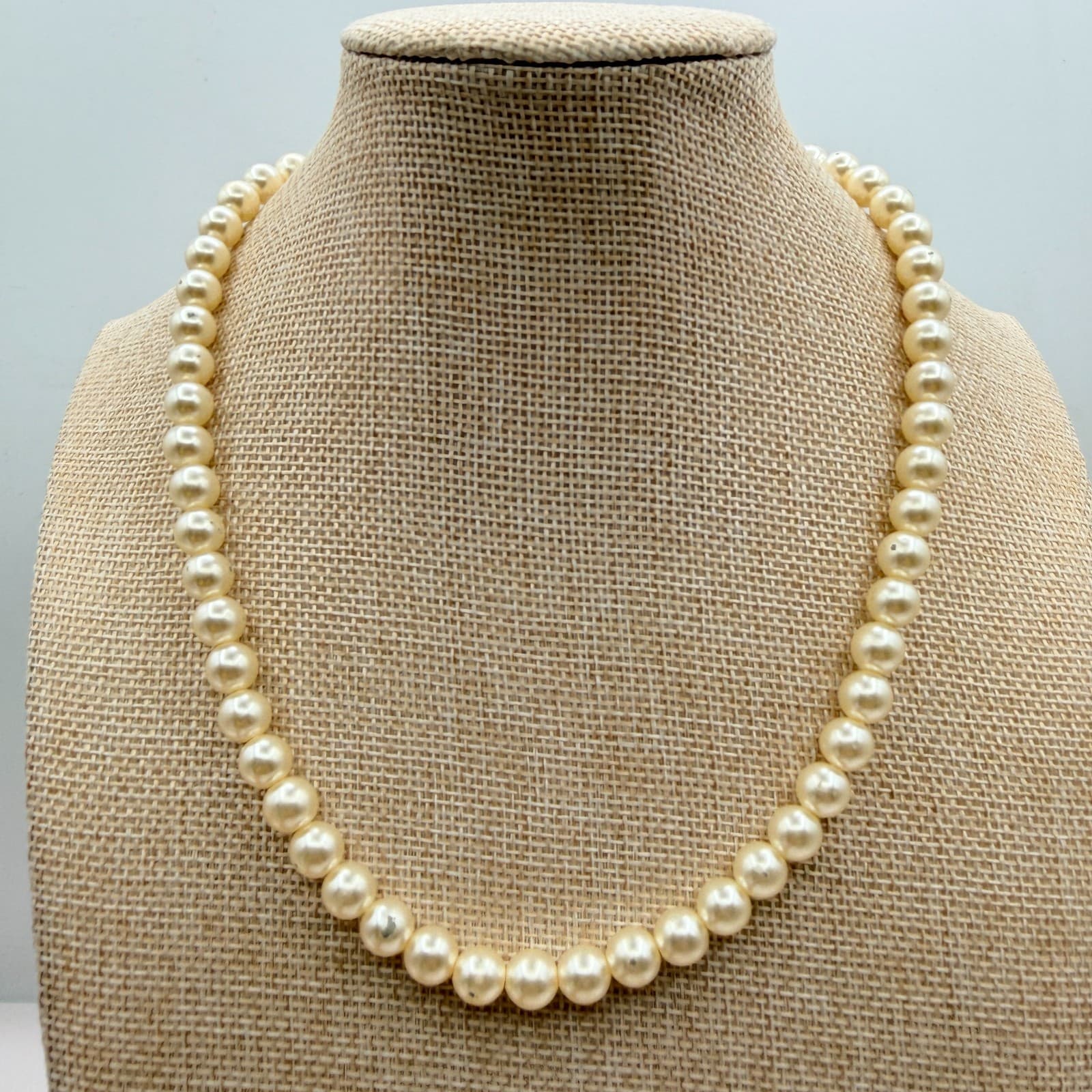 Vintage 90s Cream Faux Pearl Bead Necklace Boho Classic Fashion Women's Jewelry