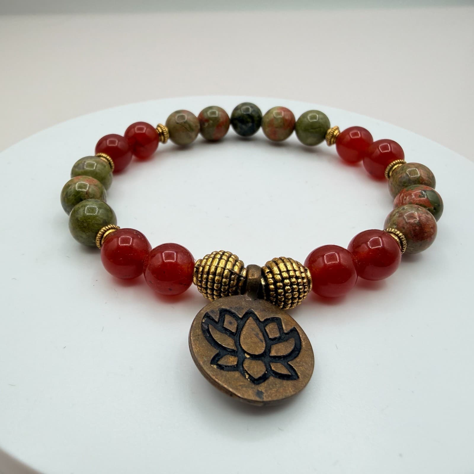 Vintage 90s Lotus Charm Beaded Bracelet Boho Women's Classic Fashion Jewelry