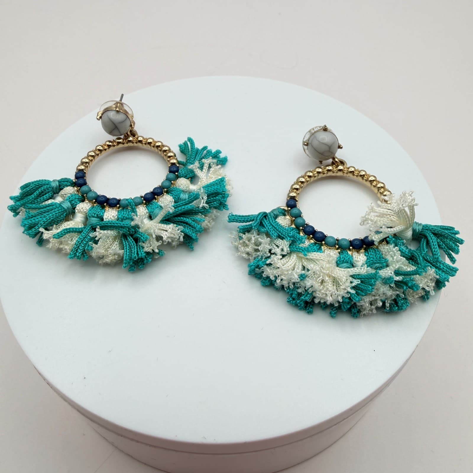 Vintage Y2K Gold Tone Tassel Hoop Earrings Beaded Women's Classic Jewelry