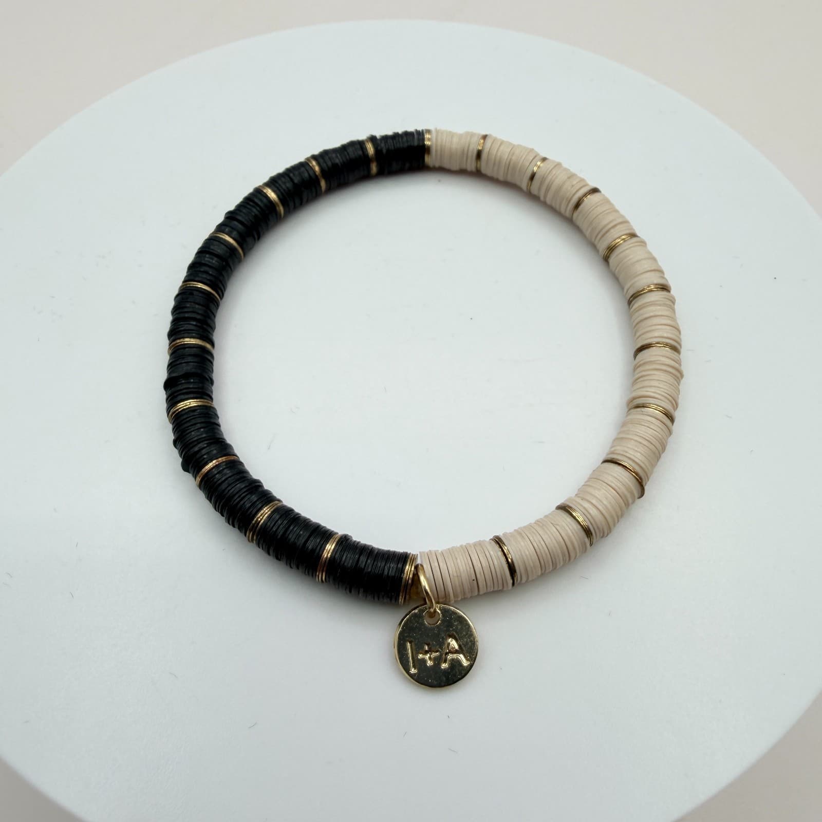 Vintage Y2K Gold Tone Heishi Disc Beaded Charm Bracelet Women's Classic Jewelry