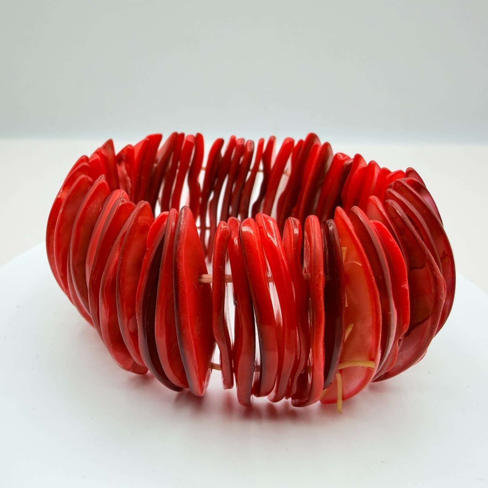 Vintage Y2K Red Mother of Pearl Shell Stretch Bracelet Statement Women's Jewelry