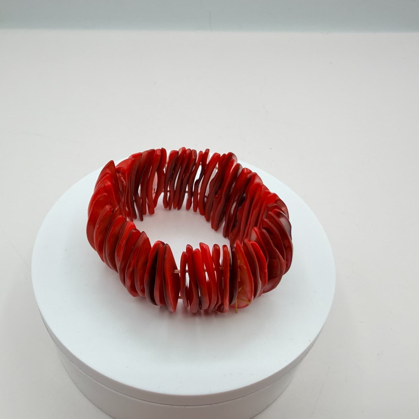 Vintage Y2K Red Mother of Pearl Shell Stretch Bracelet Statement Women's Jewelry - Thumbnail 3