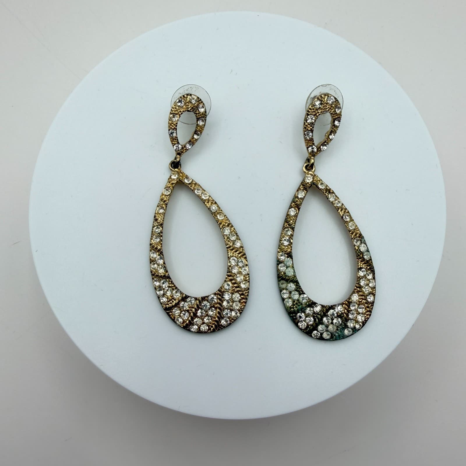 Vintage Y2K Gold Tone Teardrop Clear Rhinestone Dangle Earrings Women's Jewelry