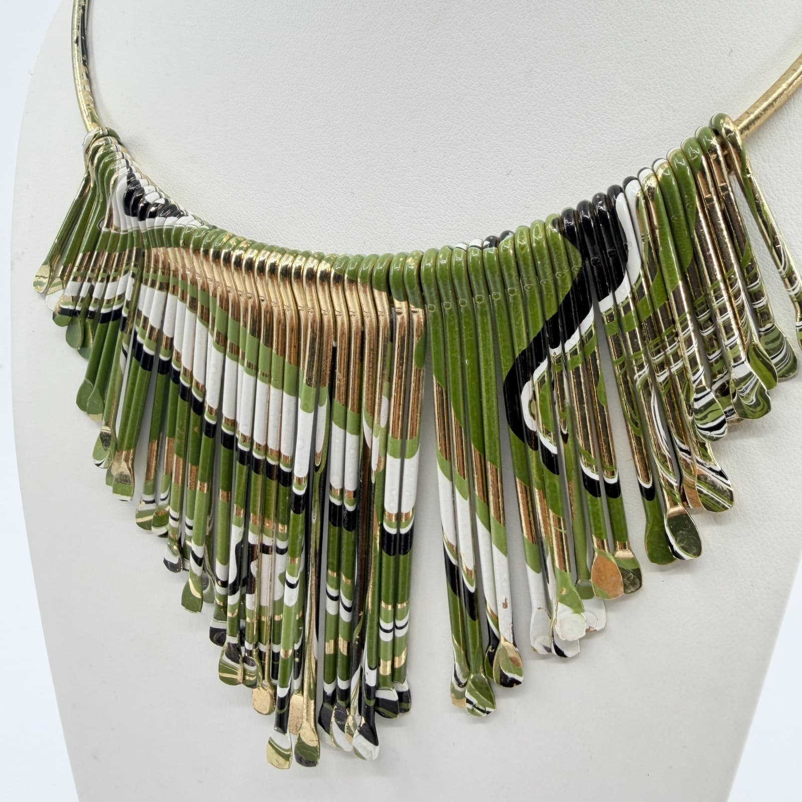 Vintage Gold Tone Green White Black Enamel Fringe Bib Necklace Collar Statement - Thumbnail 4