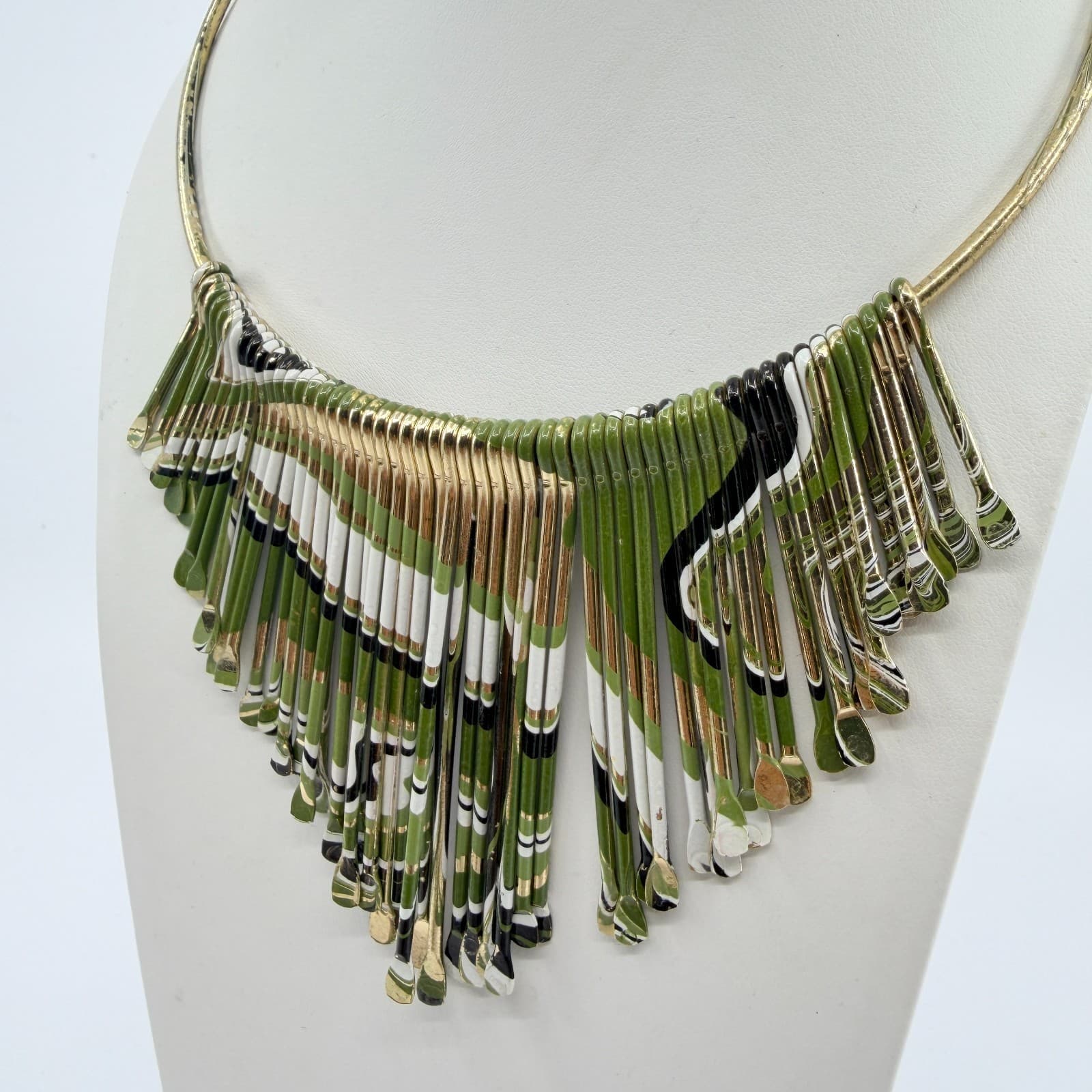 Vintage Gold Tone Green White Black Enamel Fringe Bib Necklace Collar Statement - Thumbnail 5
