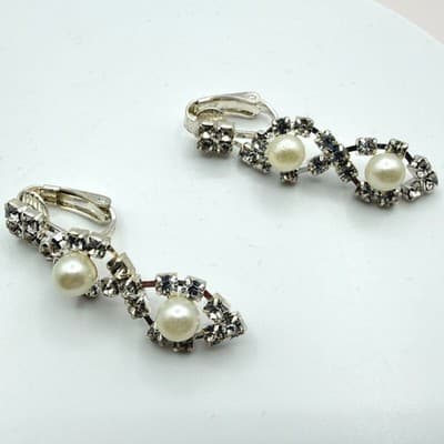 Vintage Y2K Silver Tone Faux Pearl Rhinestone Earrings Women's Classic Jewelry - Thumbnail 2