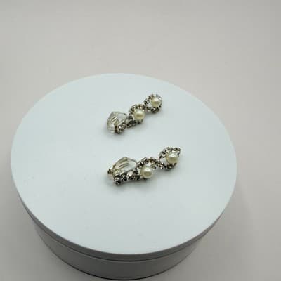 Vintage Y2K Silver Tone Faux Pearl Rhinestone Earrings Women's Classic Jewelry - Thumbnail 6