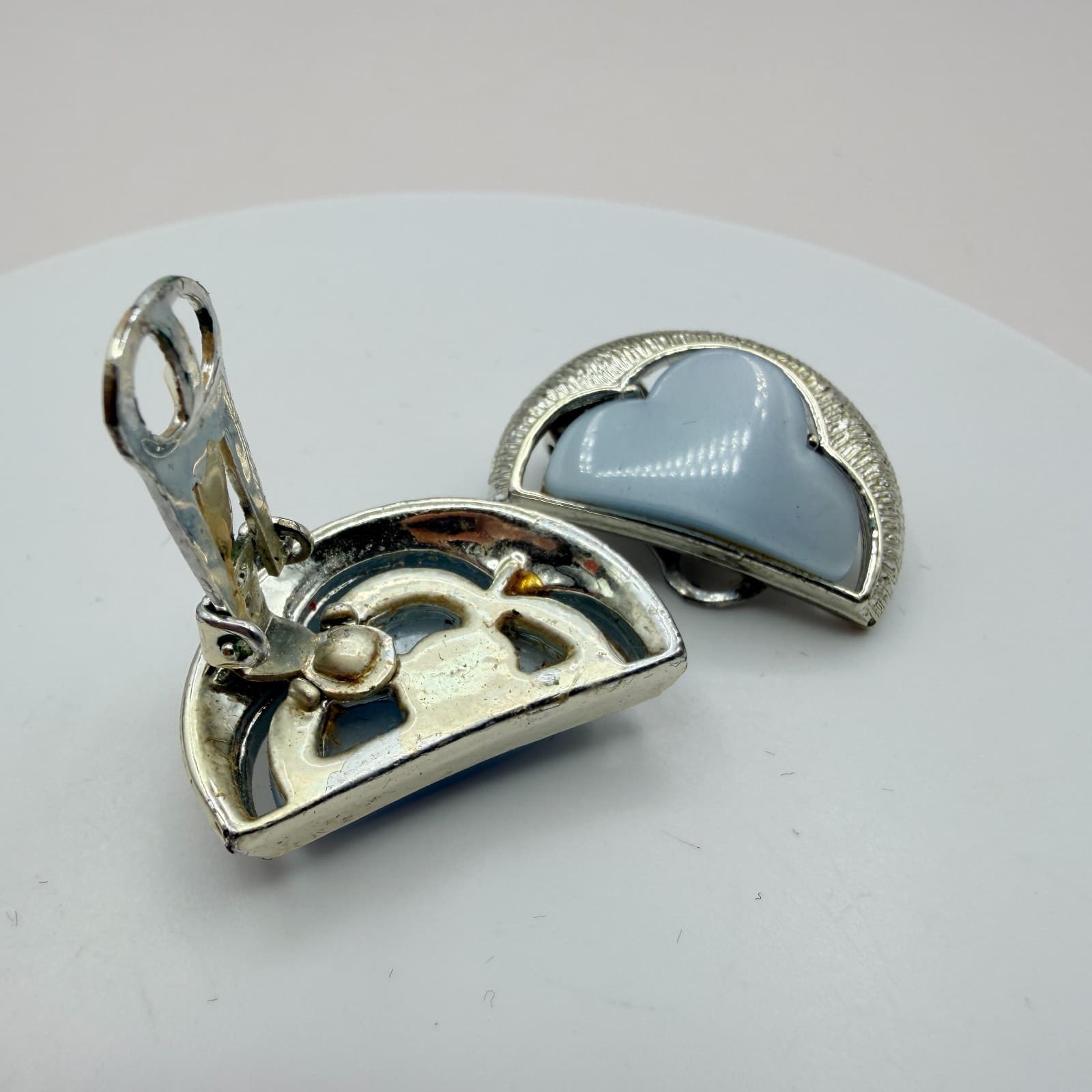 Vintage 80s Modern Blue Chalcedony Clip-On Earrings Silver Tone Abstract Jewelry - Thumbnail 6