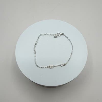 Vintage 90s Silver Tone Arrow Charm Bracelet Minimalist Women's Classic Jewelry - Thumbnail 3