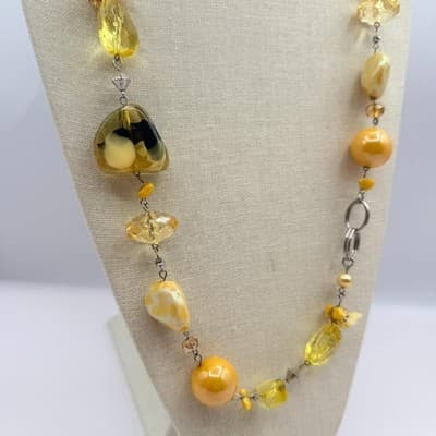Vintage Y2K Chunky Amber Yellow Faux Resin Beaded Statement Necklace Jewelry - Thumbnail 7