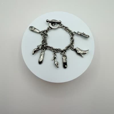 Vintage Y2K Silver Tone Shoe Charm Bracelet Women's Classic Fashion Jewelry - Thumbnail 2