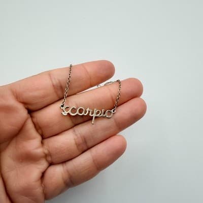 Vintage 80s Zodiac Script Nameplate Necklace Ornate Astrology Pendant Jewelry - Thumbnail 8