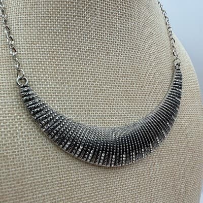 Vintage 90s Silver Tone Rhinestone Bib Necklace Statement Women's Jewelry - Thumbnail 4