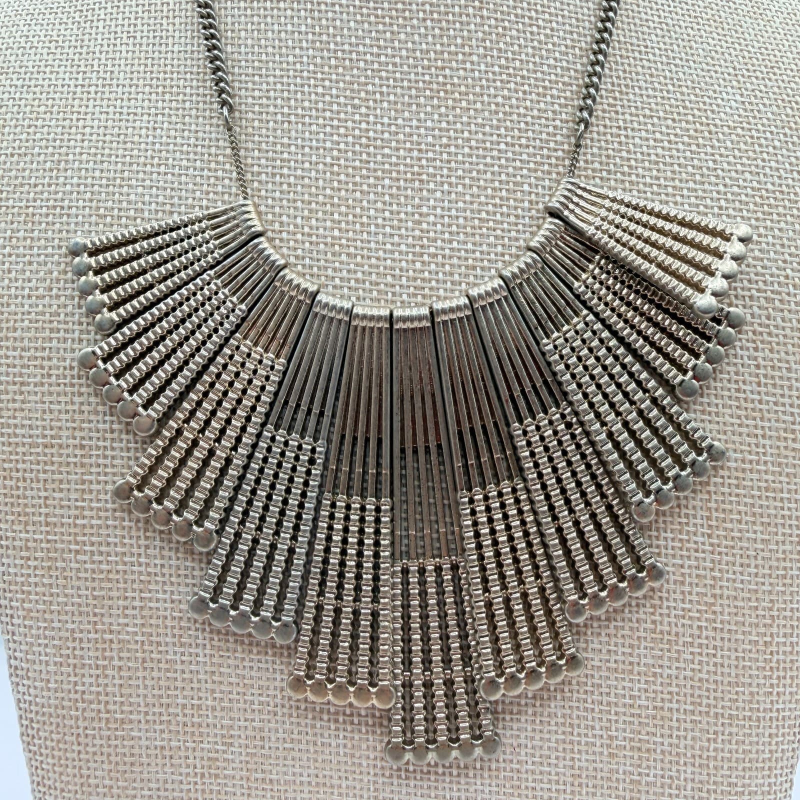 Vintage 90s Silver Tone Fan Fringe Necklace Statement Women's Classic Jewelry - Thumbnail 4