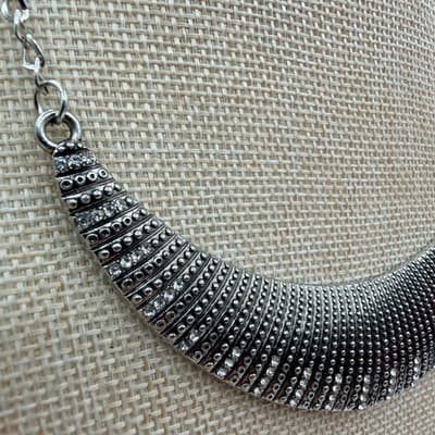 Vintage 90s Silver Tone Rhinestone Bib Necklace Statement Women's Jewelry - Thumbnail 5