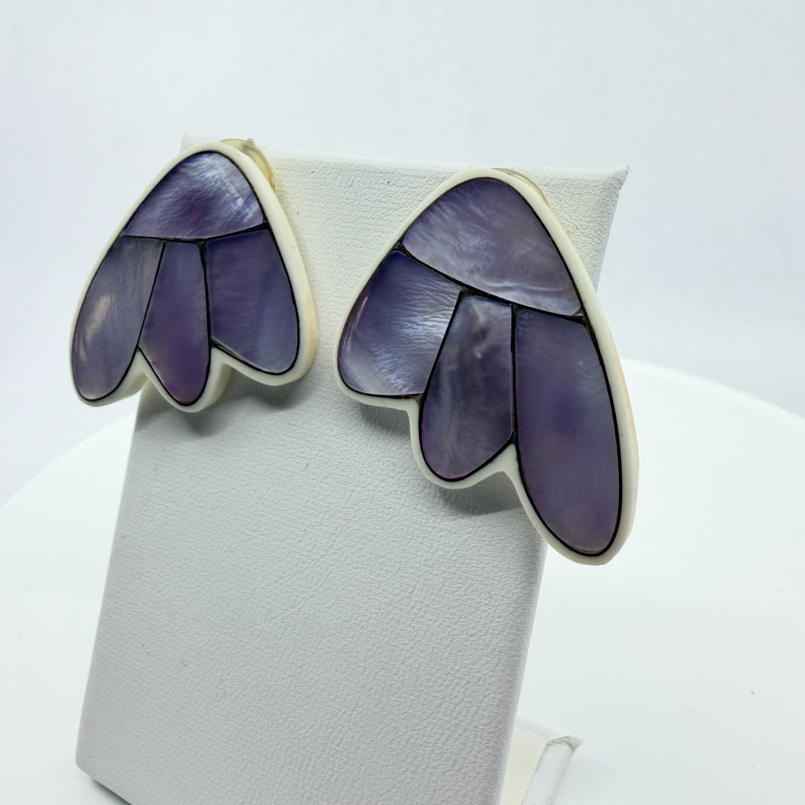 Vintage Purple Mother of Pearl Inlay Stud Earrings Abstract Fan Wing Retro Boho - Thumbnail 3