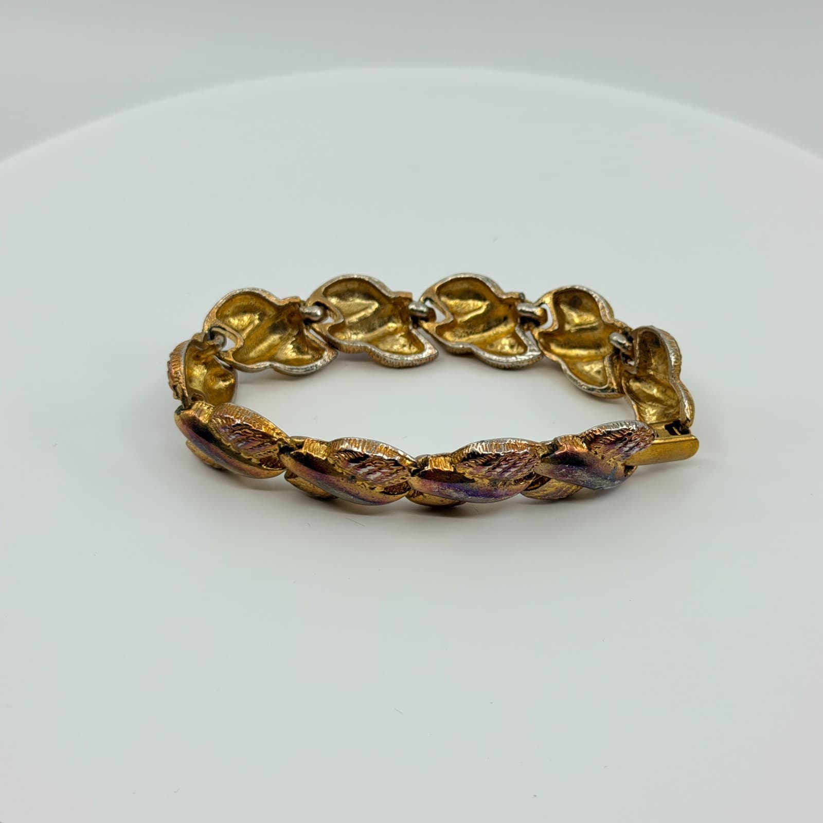 Vintage Crown Trifari Gold Tone Brushed Leaf Link Bracelet Textured Mid Century - Thumbnail 7