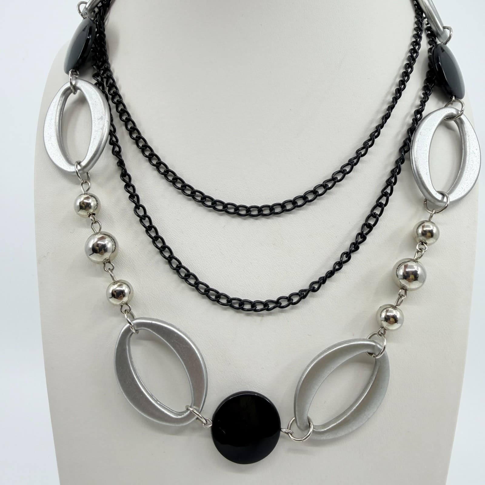 Black Grey Silver Tone Acrylic Oval Link Necklace Mixed Chain Modern Classic - Thumbnail 3