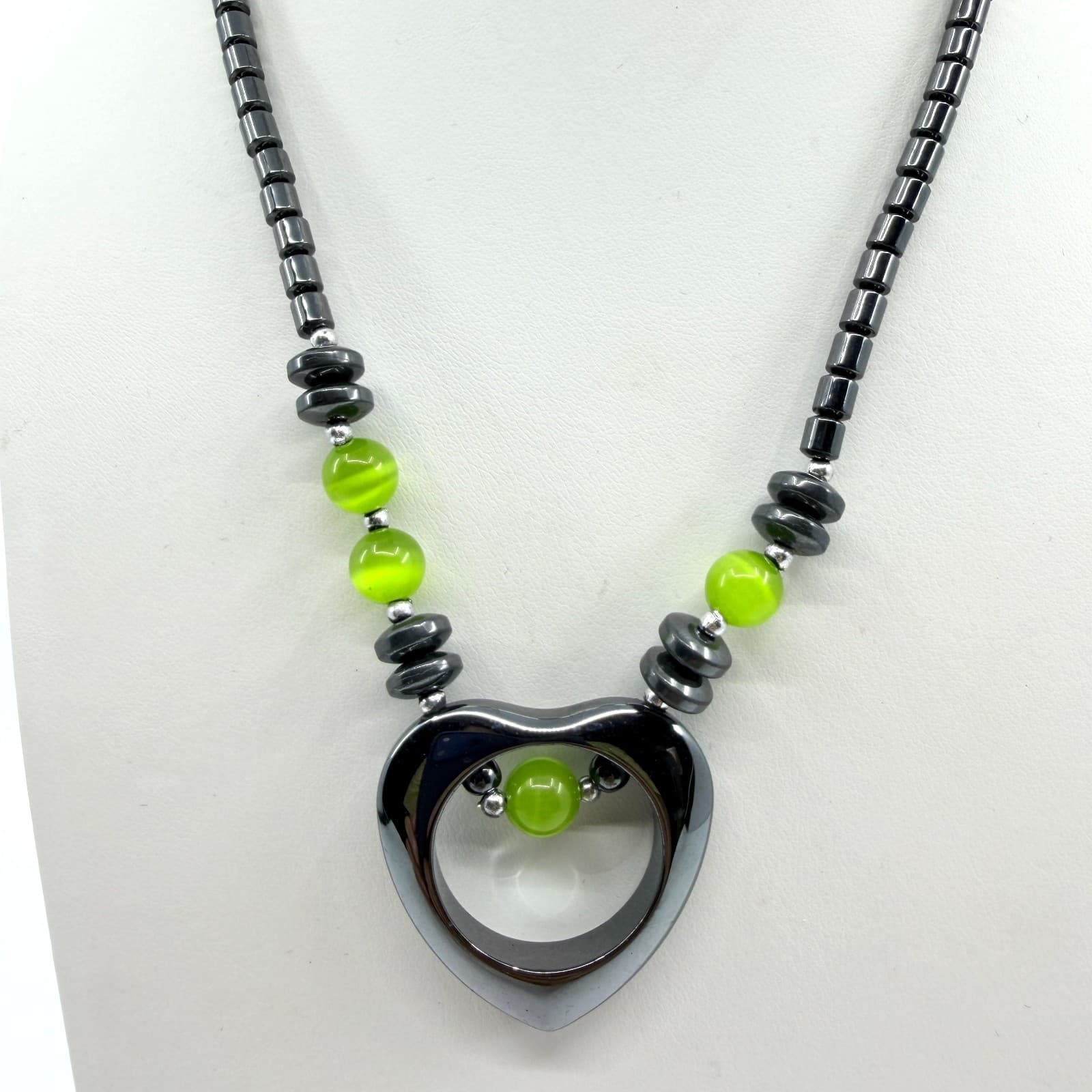 Vintage Gunmetal Tone Heart Pendant Necklace Green Beaded Statement Retro