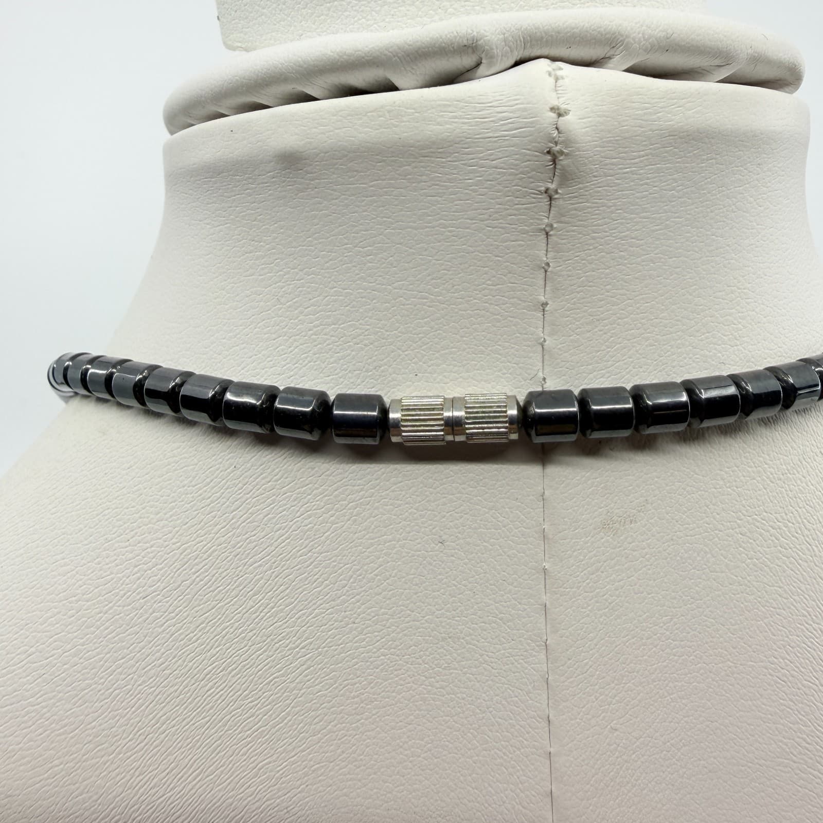 Vintage Gunmetal Tone Heart Pendant Necklace Green Beaded Statement Retro - Thumbnail 5