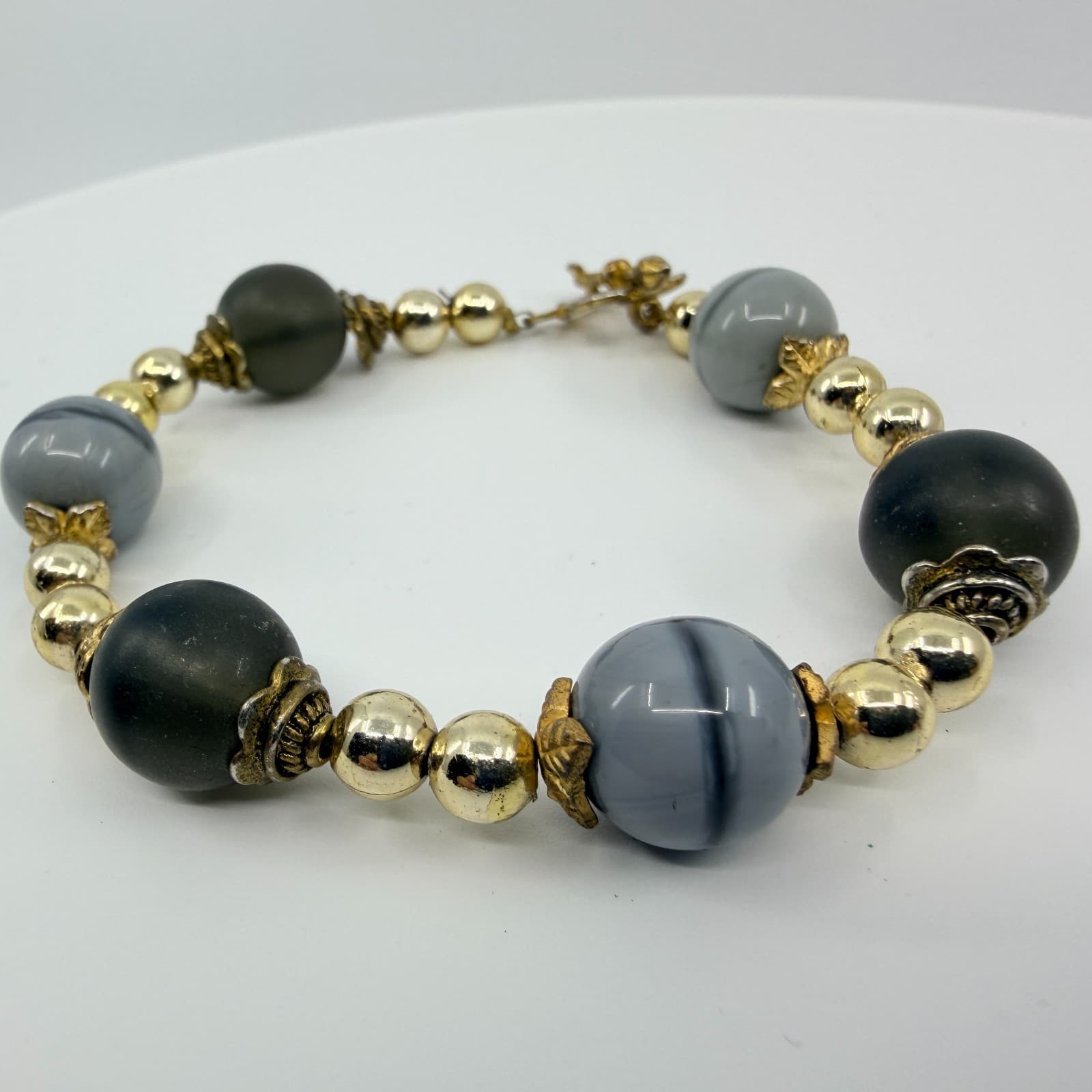 Vintage Gray Black Mixed Beaded Chunky Statement Bracelet Gold Tone - Thumbnail 4