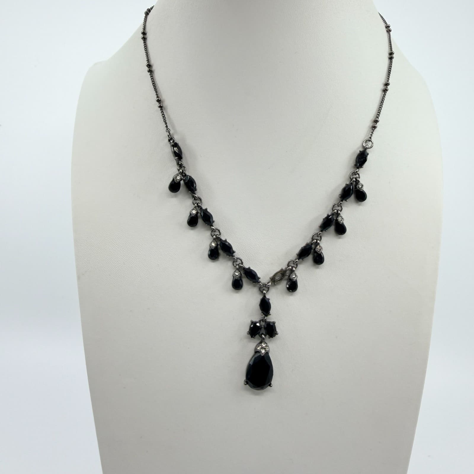 Vintage Gunmetal Tone Black Teardrop Pendant Necklace Statement Goth Y2K - Thumbnail 4