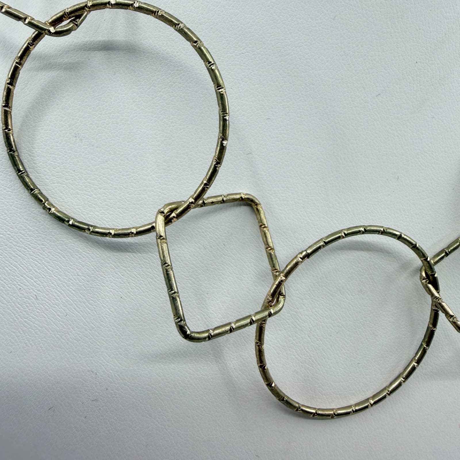 Vintage Gold Tone Geometric Linked Necklace Textured Circle Square Links 90s - Thumbnail 3