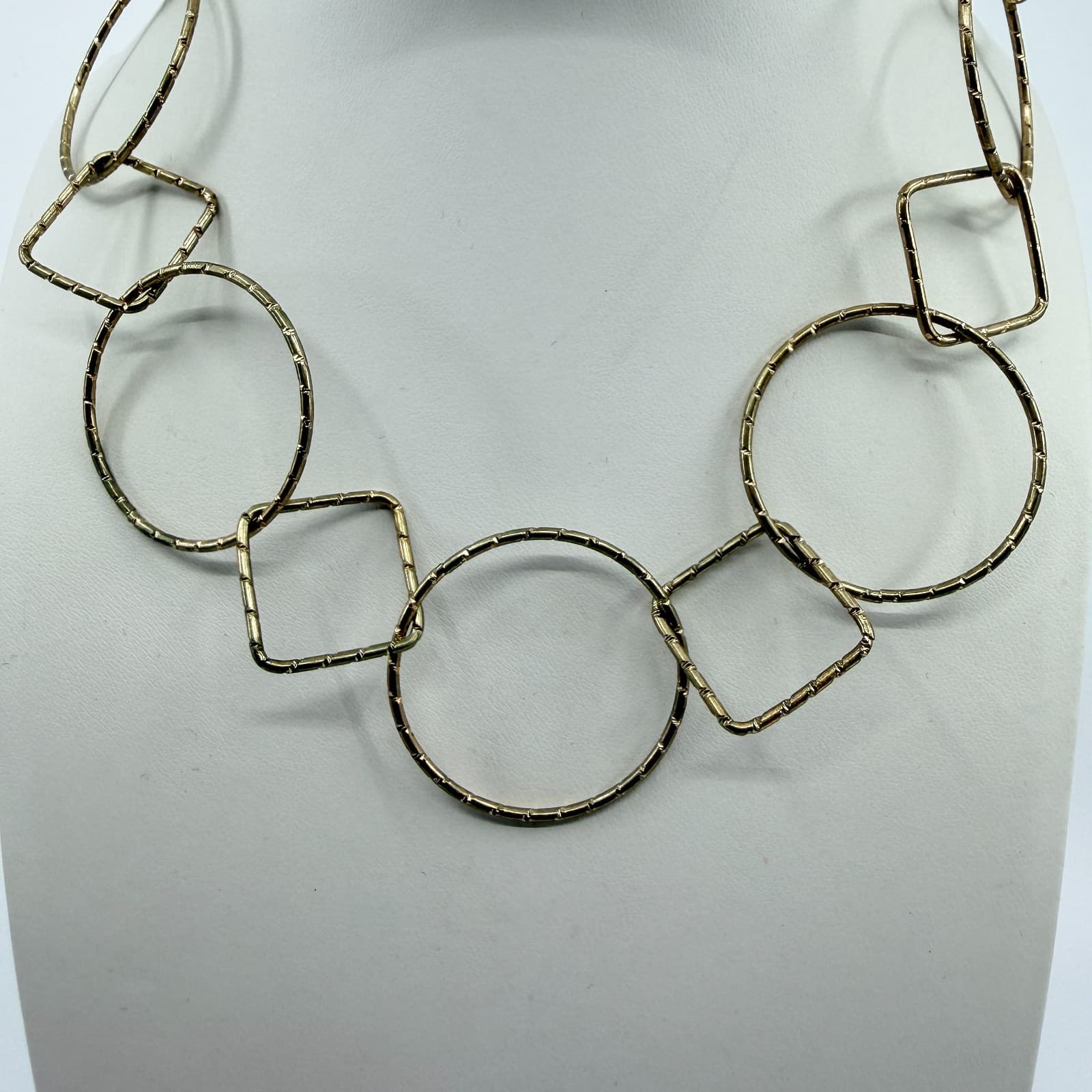 Vintage Gold Tone Geometric Linked Necklace Textured Circle Square Links 90s - Thumbnail 2