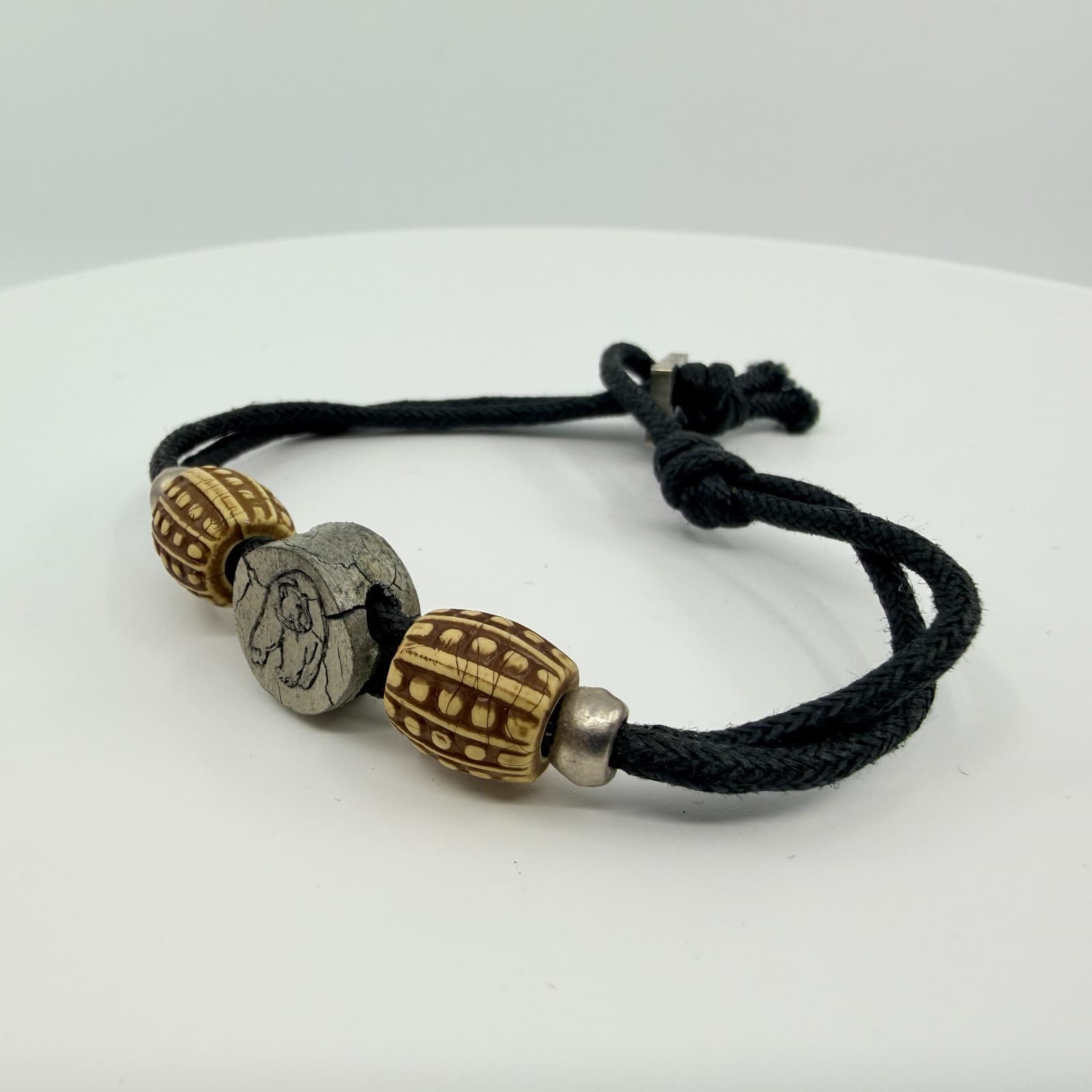 Vintage Tribal Black Cord Bracelet Carved Bear Stone Bead Patterned Beads - Thumbnail 4