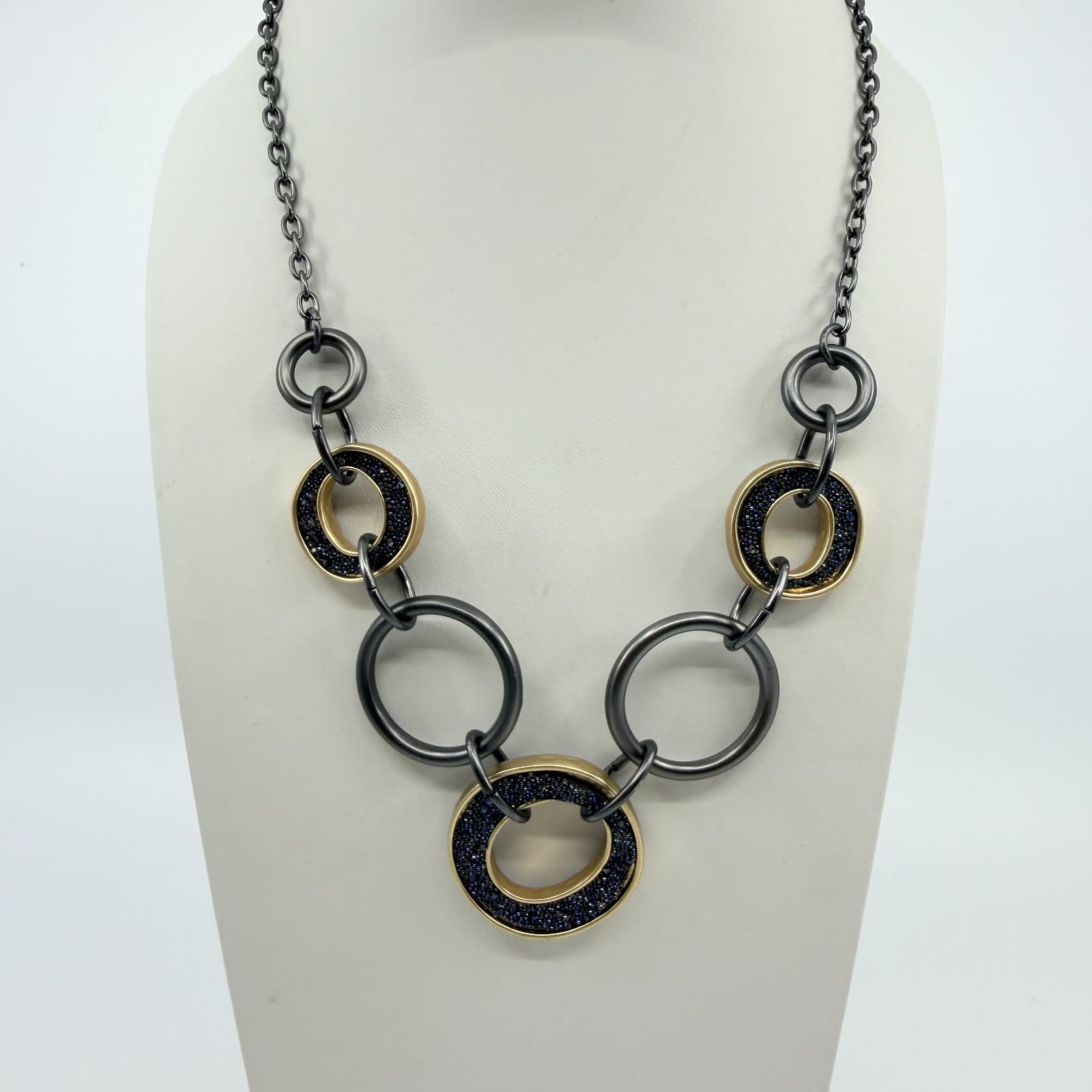 Vintage Gunmetal Gold Tone Interlocking Ring Necklace Bib Statement Mixed Metal - Thumbnail 3