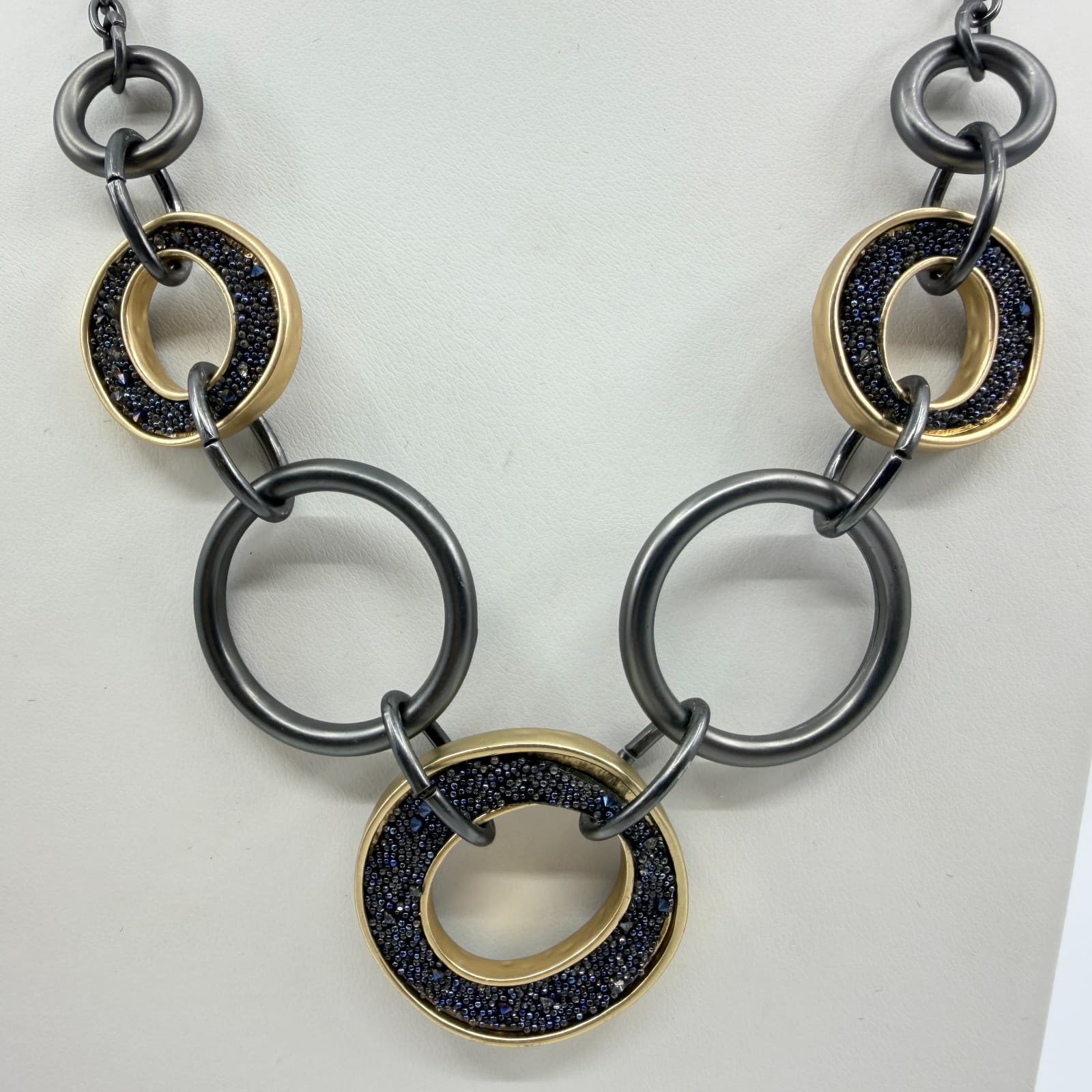 Vintage Gunmetal Gold Tone Interlocking Ring Necklace Bib Statement Mixed Metal - Thumbnail 6