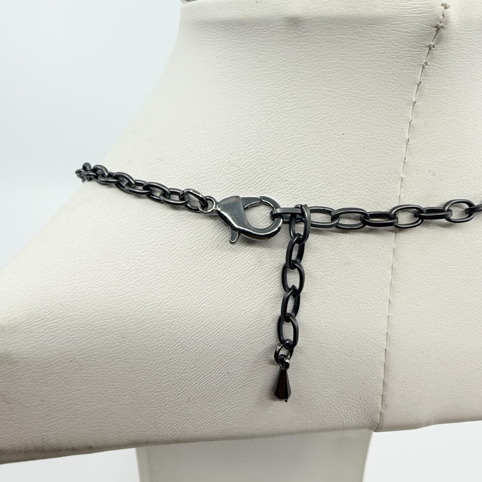 Vintage Gunmetal Gold Tone Interlocking Ring Necklace Bib Statement Mixed Metal - Thumbnail 7