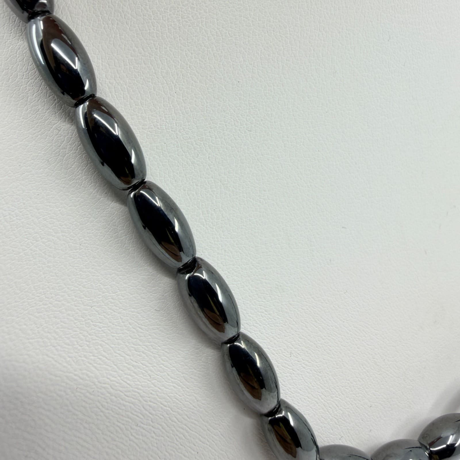 Vintage Hematite Tone Oval Bead Necklace Minimalist Gunmetal Simple Retro Boho - Thumbnail 4