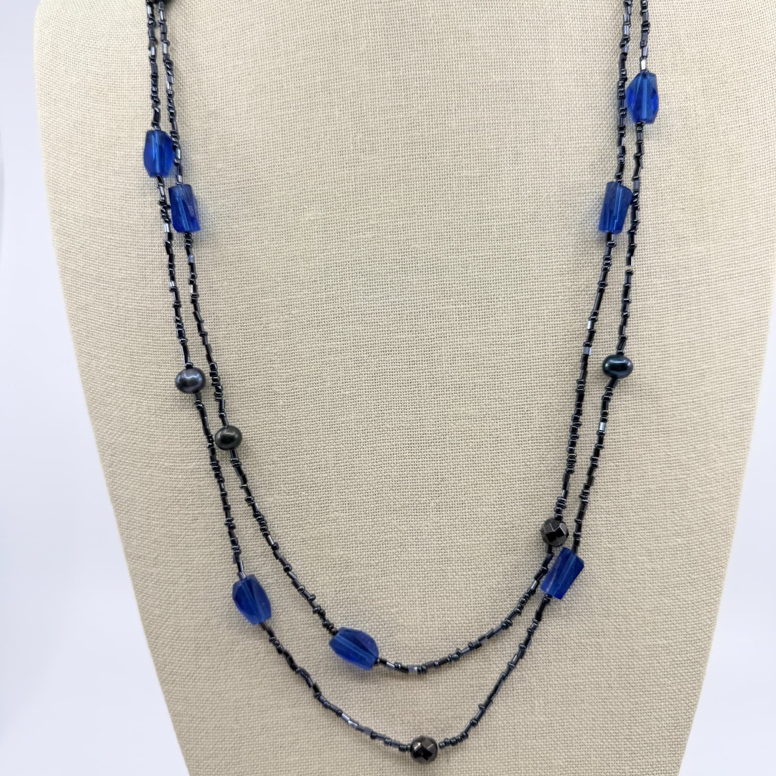 Vintage Black Seed Bead Double Strand Necklace Blue Crystal Black Pearl Accents - Thumbnail 3