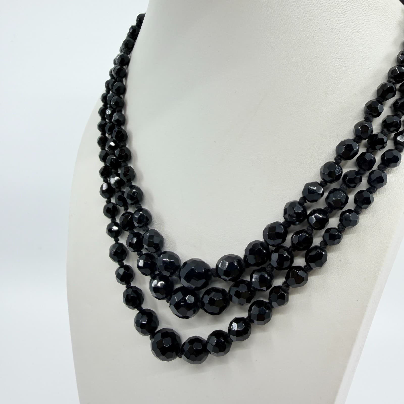 Vintage Triple Strand Black Faceted Graduated Bead Necklace MCM Retro Chic - Thumbnail 7