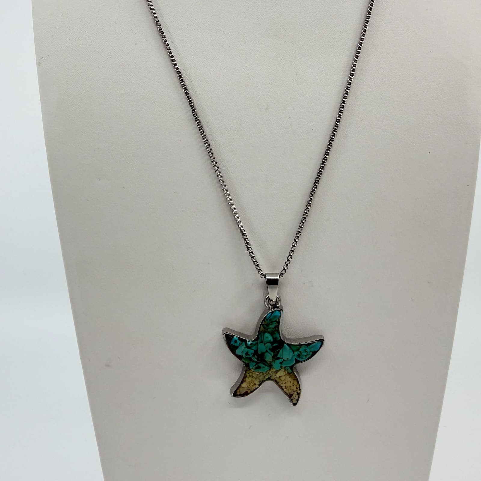 Vintage Silver Tone Starfish Pendant Necklace Teal Faux Turquoise Beachy Boho - Thumbnail 2