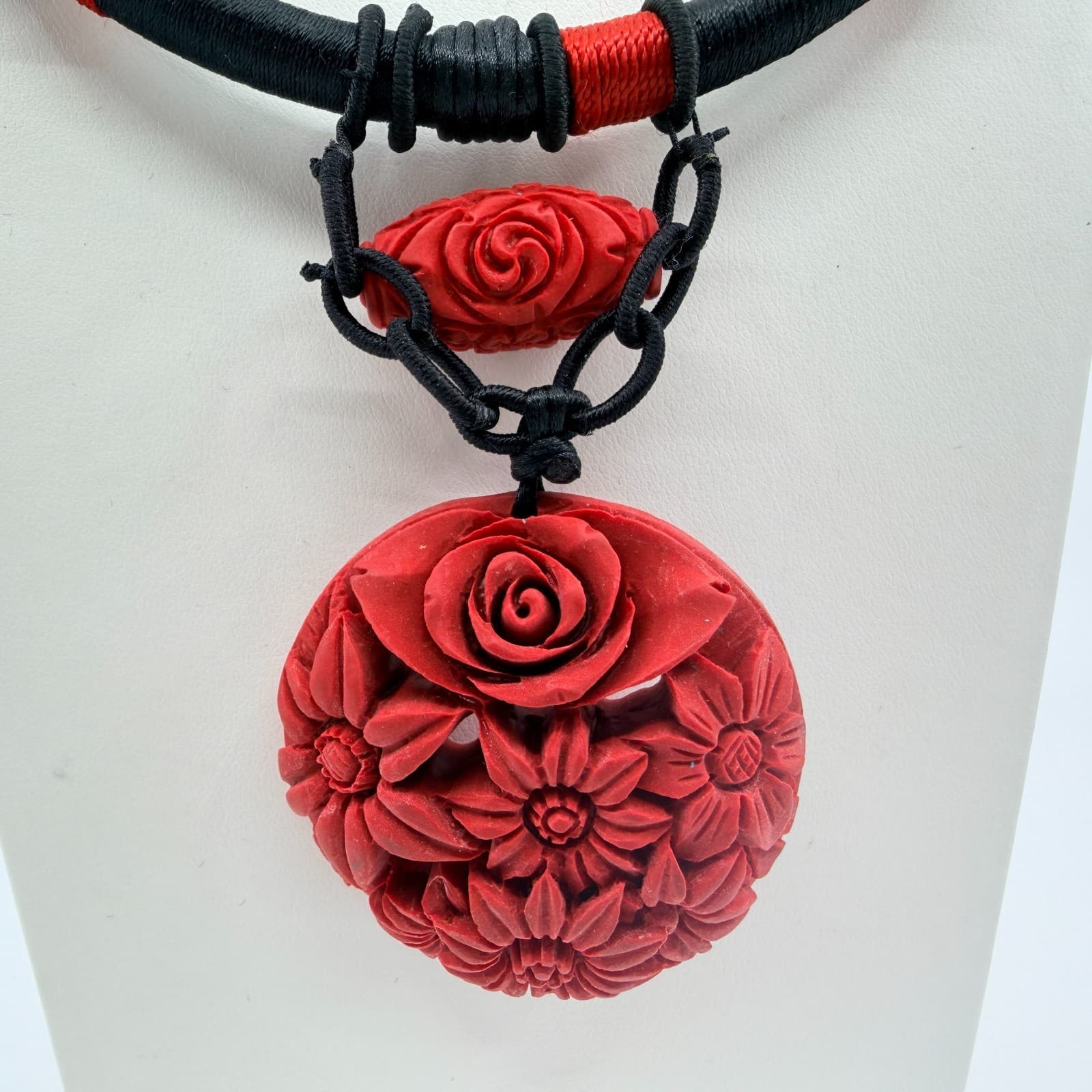 Vintage Red Floral Carved Pendant Necklace Black Cord Statement Boho Ethnic 90s - Thumbnail 4