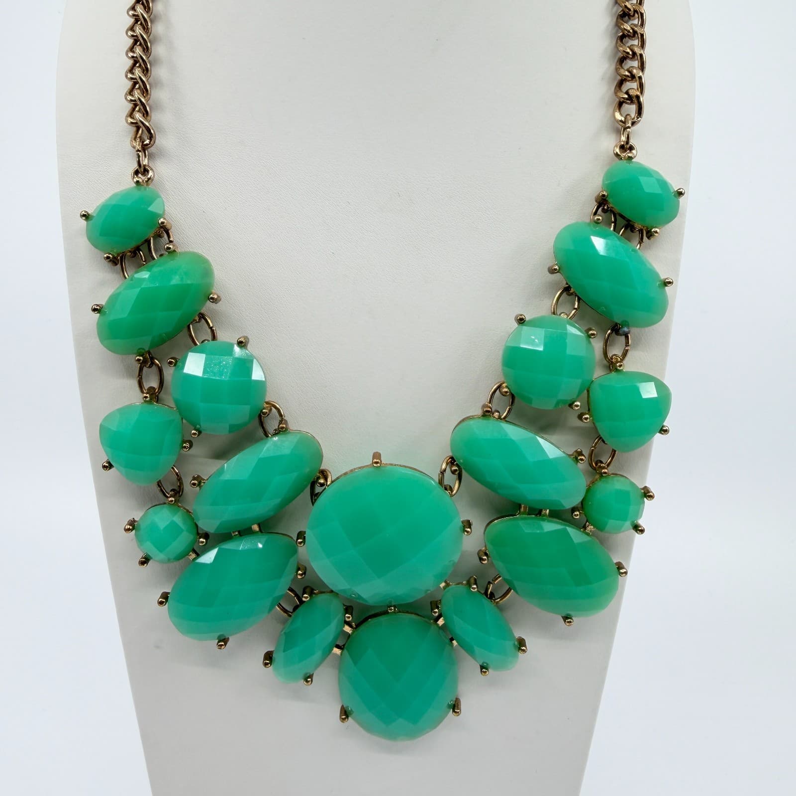 Vintage Gold Tone Mint Green Bib Necklace Faceted Stone Chunky Statement Y2K - Thumbnail 6