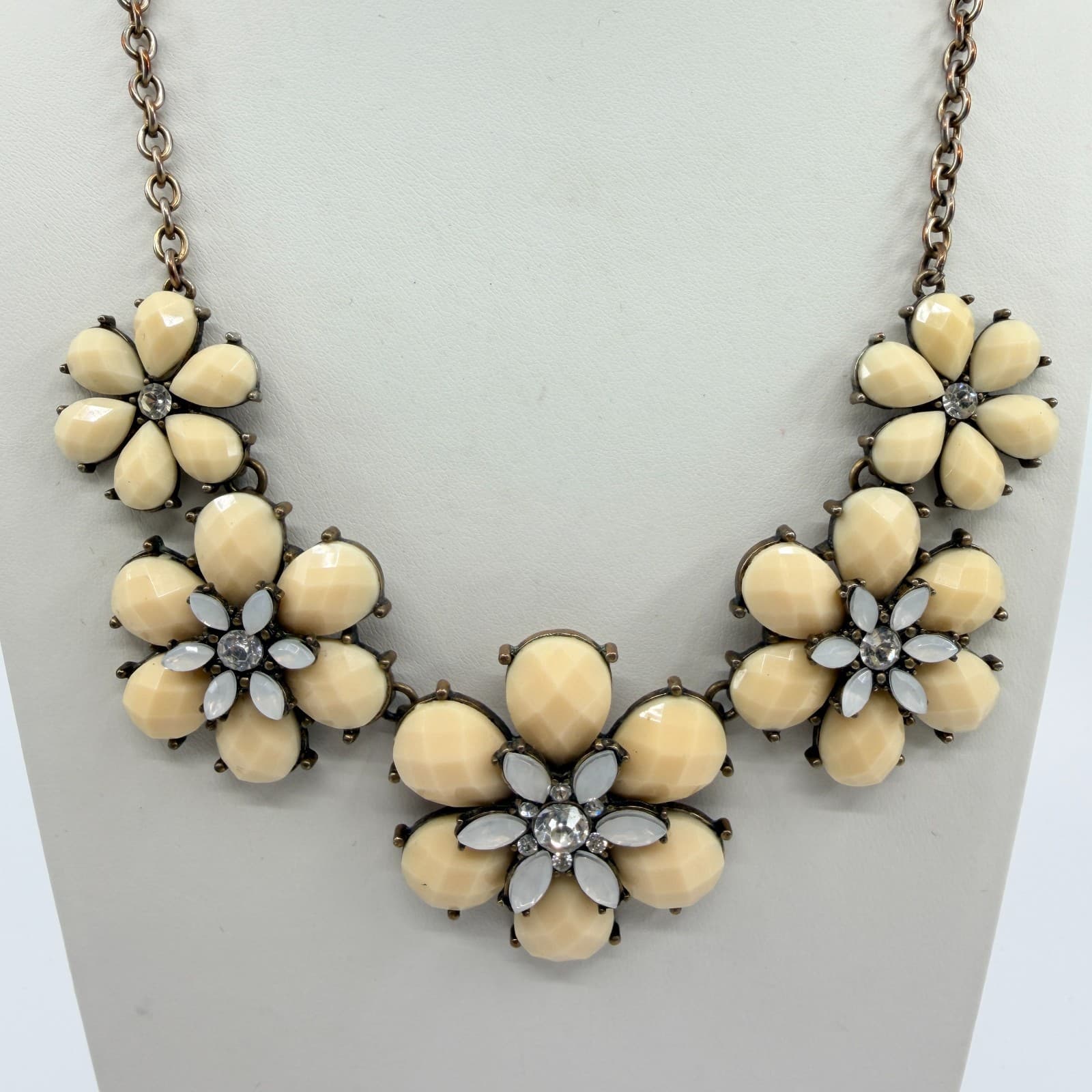 J. Crew Cream Floral Cluster Statement Necklace Rhinestone Bib Gold Tone Boho - Thumbnail 3