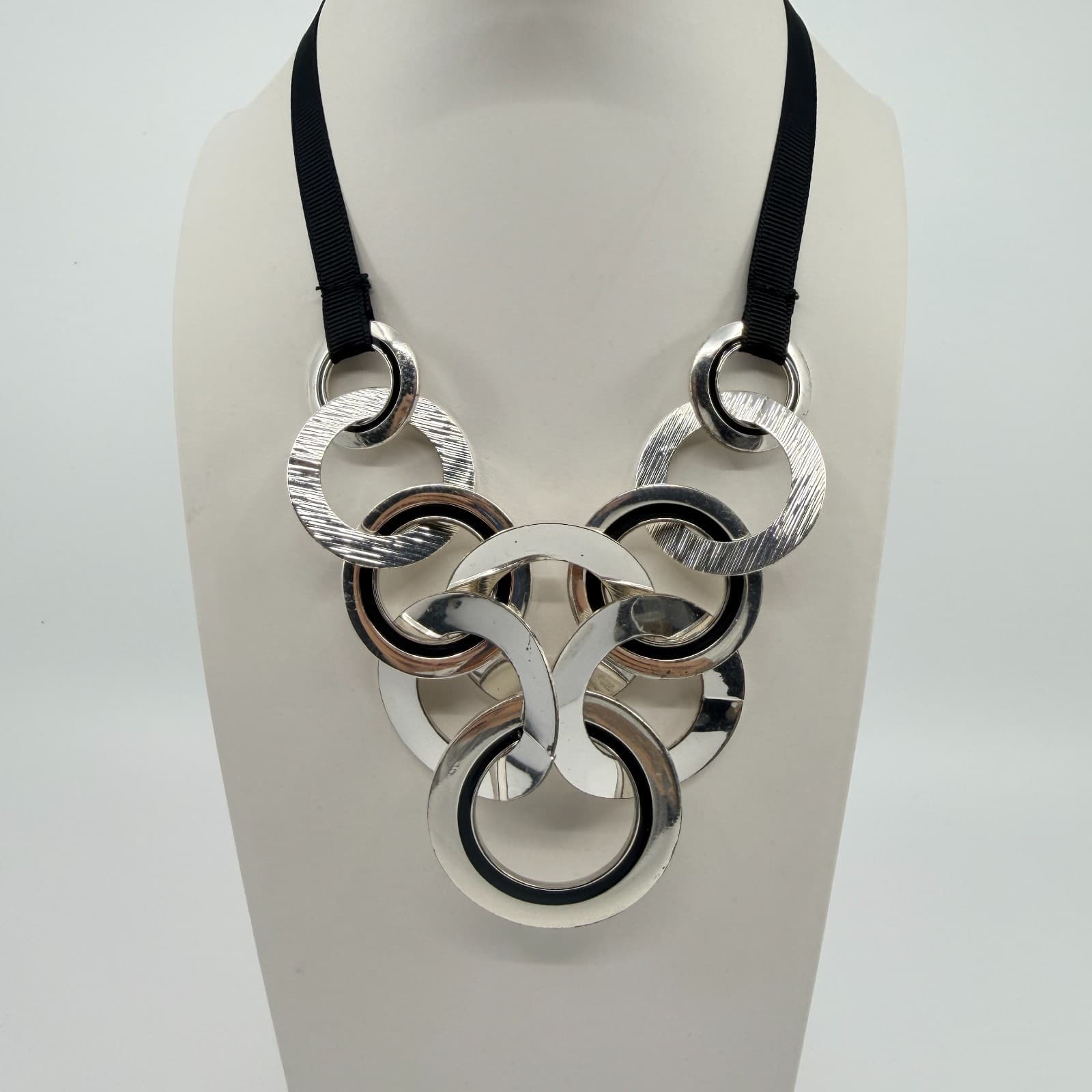 Vintage Silver Tone Black Geometric Circle Bib Statement Necklace Ribbon Retro - Thumbnail 2