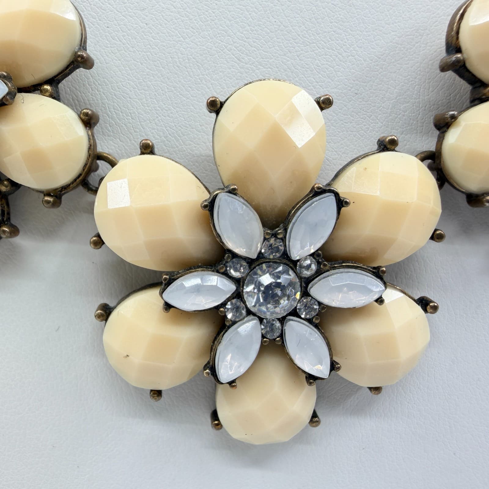 J. Crew Cream Floral Cluster Statement Necklace Rhinestone Bib Gold Tone Boho - Thumbnail 4
