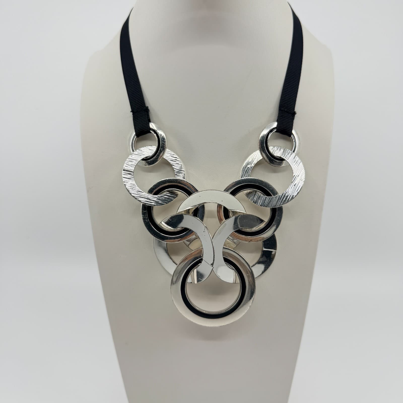 Vintage Silver Tone Black Geometric Circle Bib Statement Necklace Ribbon Retro - Thumbnail 6