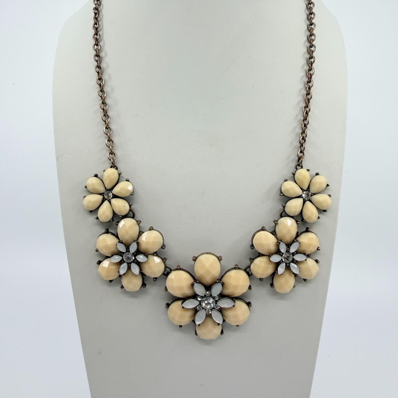 J. Crew Cream Floral Cluster Statement Necklace Rhinestone Bib Gold Tone Boho - Thumbnail 2